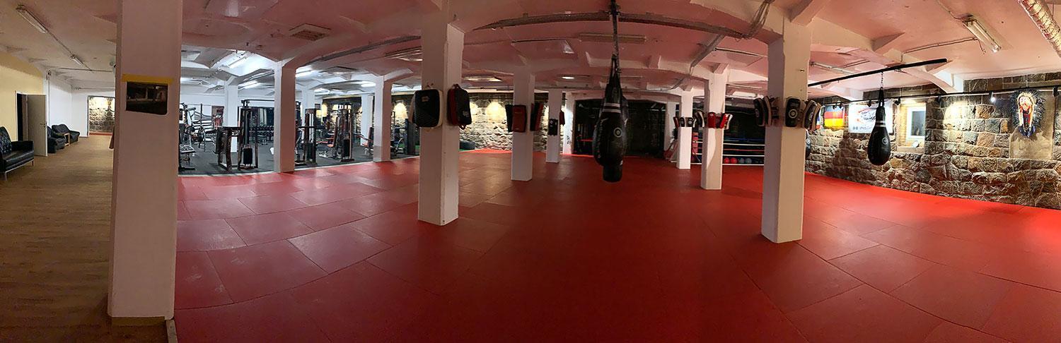Hotel Zur Alten Stadtkellerei Leipzig Eksteriør bilde The gym at the school